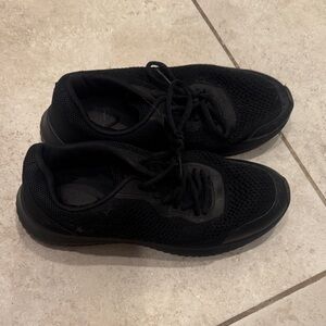 Classic Black Women's work No-slip Sneakers